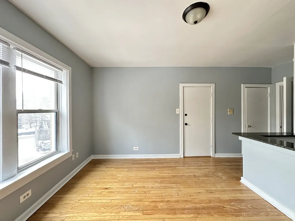 5662 N Ridge Ave, ,  60660, USA 60660-unit#2i-Chicago-IL