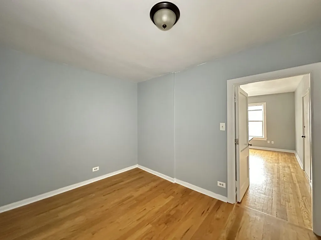 5662 N Ridge Ave, ,  60660, USA 60660-unit#2i-Chicago-IL