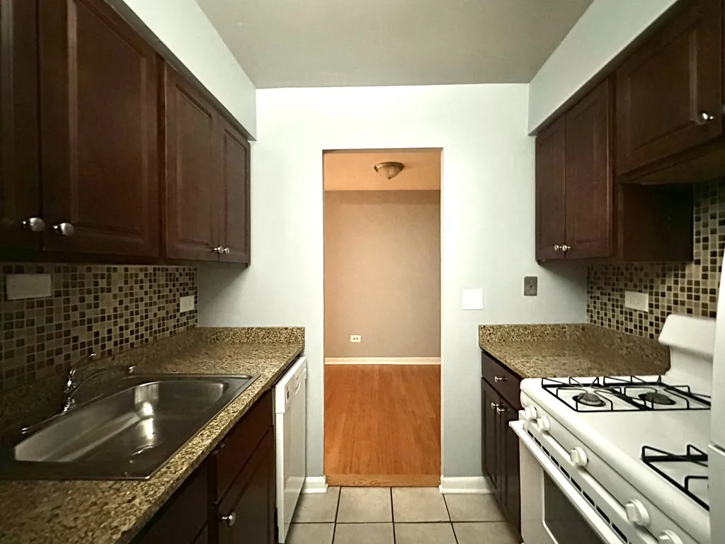 5820 N Sheridan Rd, , 60660, USA 60660-unit#311-Chicago-IL