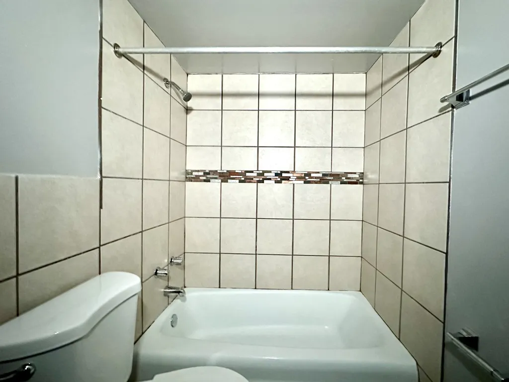 5820 N Sheridan Rd, , 60660, USA 60660-unit#311-Chicago-IL