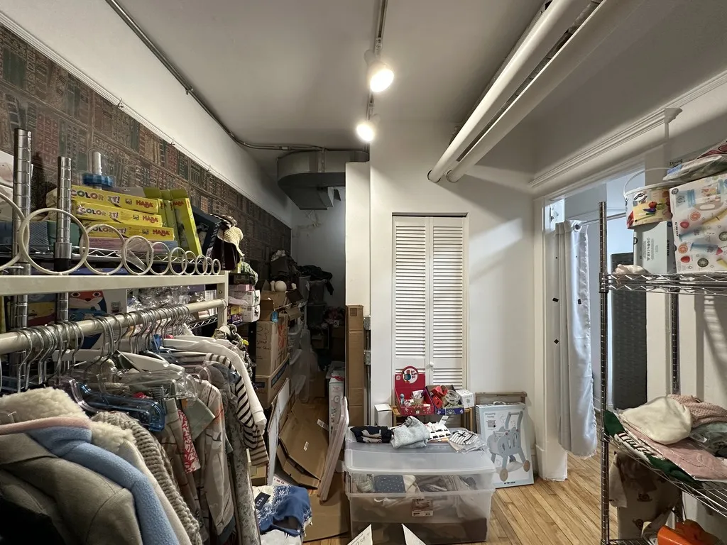 3422 N Lincoln Ave, , 60657, USA 60657-unit#STORE-Chicago-IL