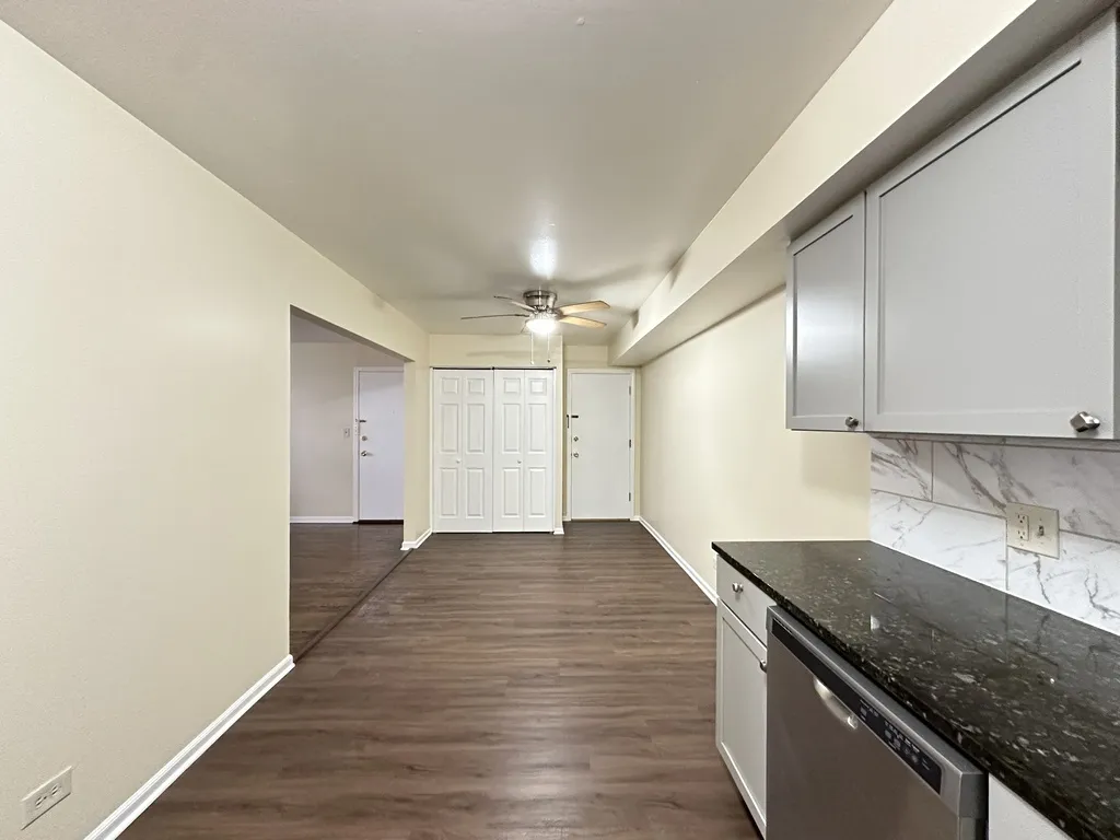 622 Lincoln Ave, Addison,  60101, USA 60101-unit#G03-Chicago-IL