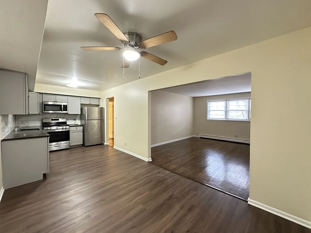 622 Lincoln Ave, Addison,  60101, USA 60101-unit#G03-Chicago-IL