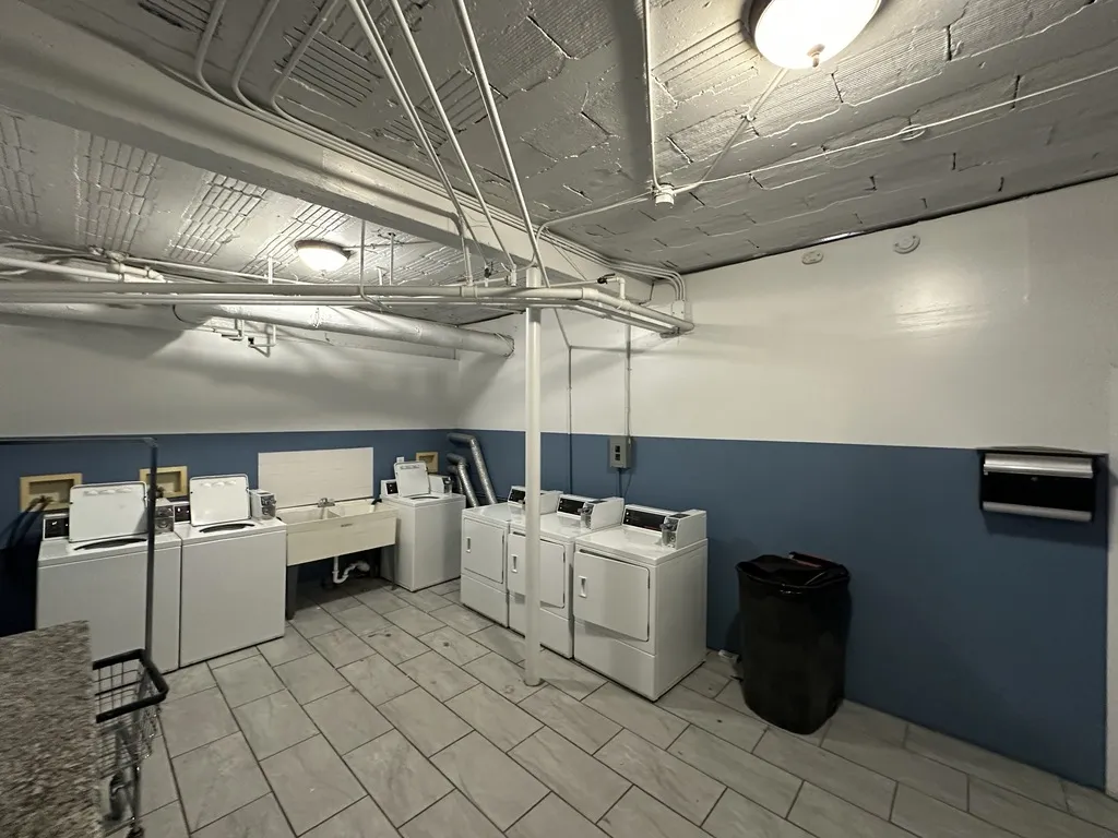 1321 W Estes Ave, ,  60626, USA 60626-unit#35-Chicago-IL