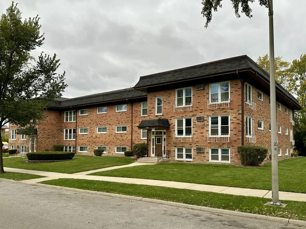 430 Stevens Dr, Addison, 60101, USA 60101-unit#201-Chicago-IL