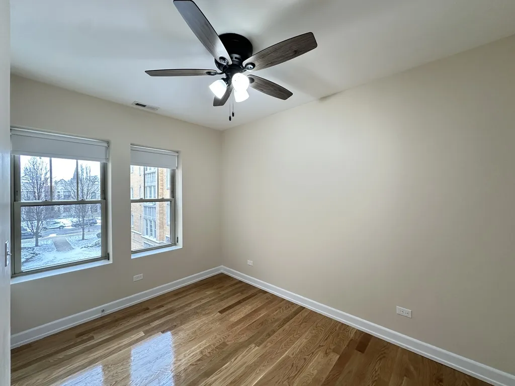 234 S Maple Ave, Oak Park,  60302, USA 60302-unit#2G-Chicago-IL