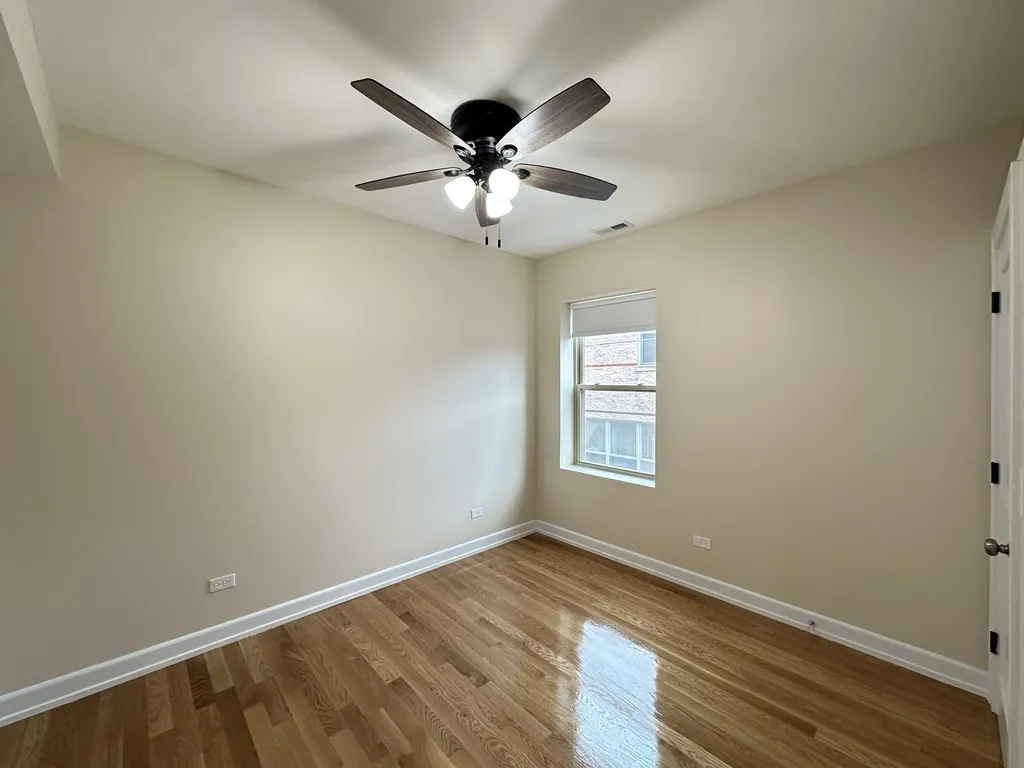 234 S Maple Ave, Oak Park,  60302, USA 60302-unit#2G-Chicago-IL