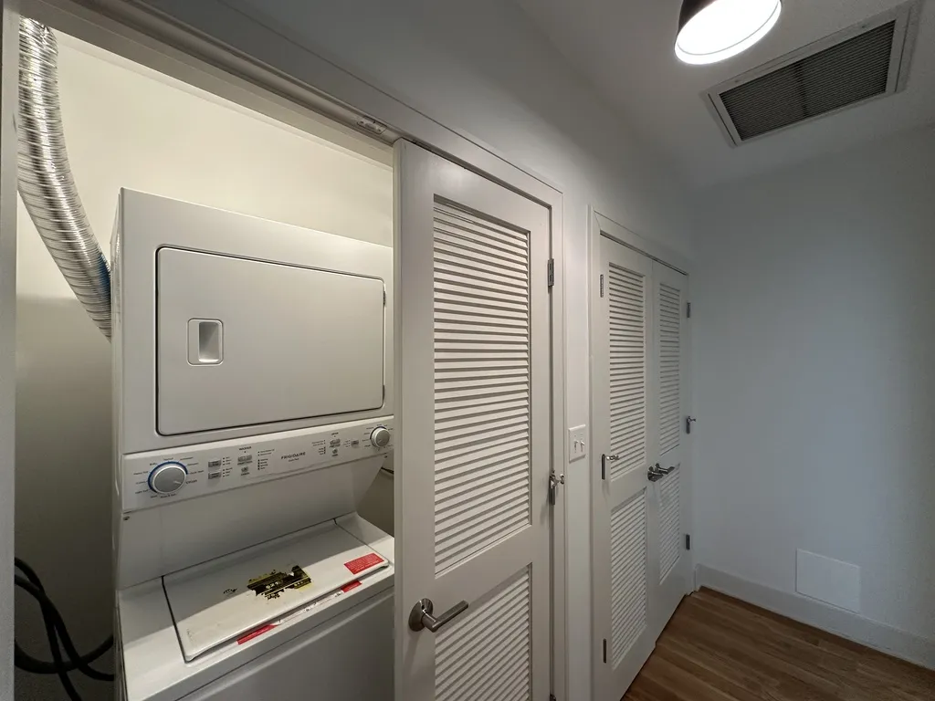 2740 N Spaulding Ave, ,  60647, USA 60647-unit#308-Chicago-IL