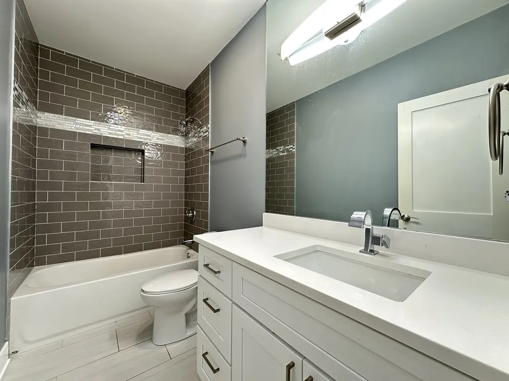 1923 W 21st St, ,  60608, USA 60608-unit#3-Chicago-IL