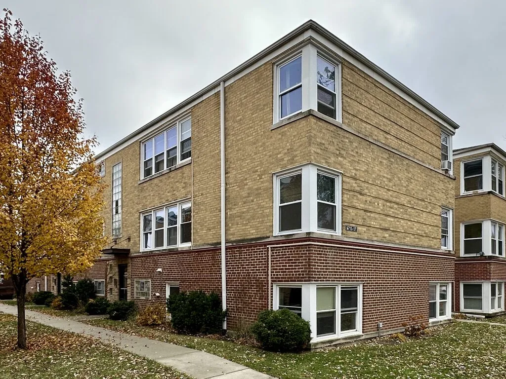 6715 N California Ave, , 60645, USA 60645-unit#1W-Chicago-IL