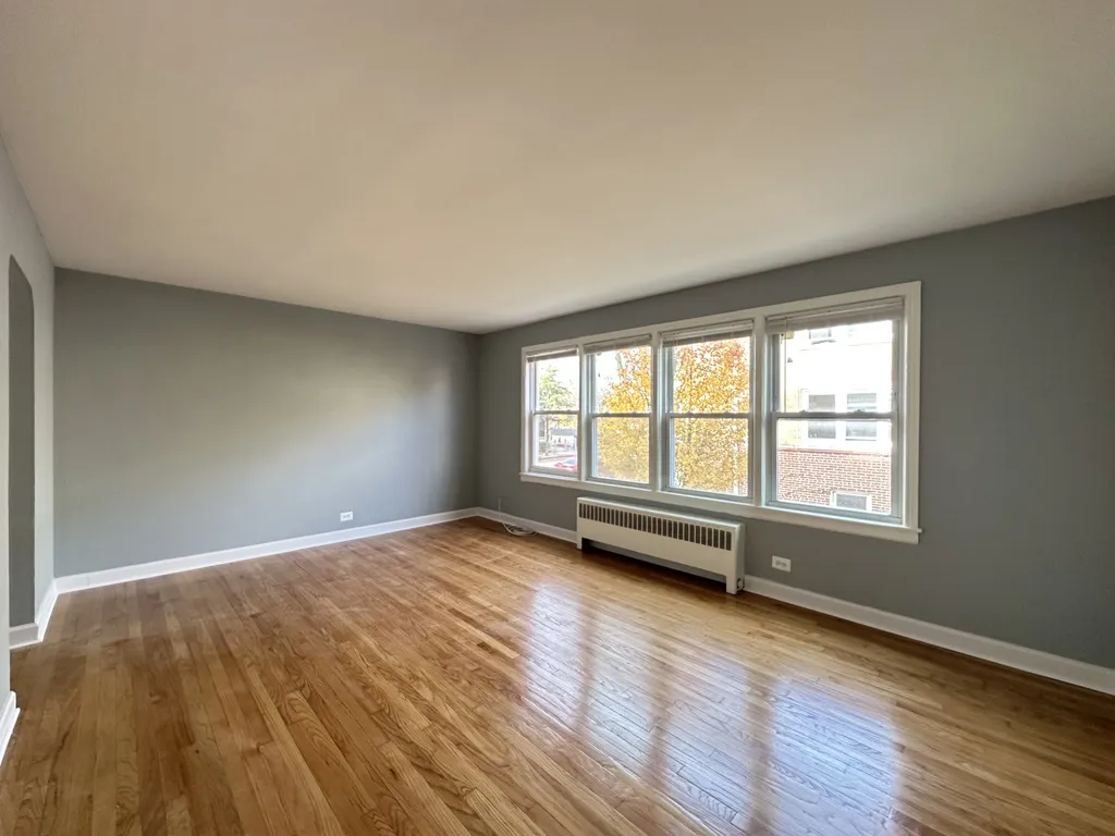 6715 N California Ave, ,  60645, USA 60645-unit#1W-Chicago-IL