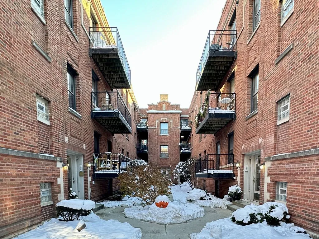 927 W Sunnyside Ave, , 60640, USA 60640-unit#3S-Chicago-IL