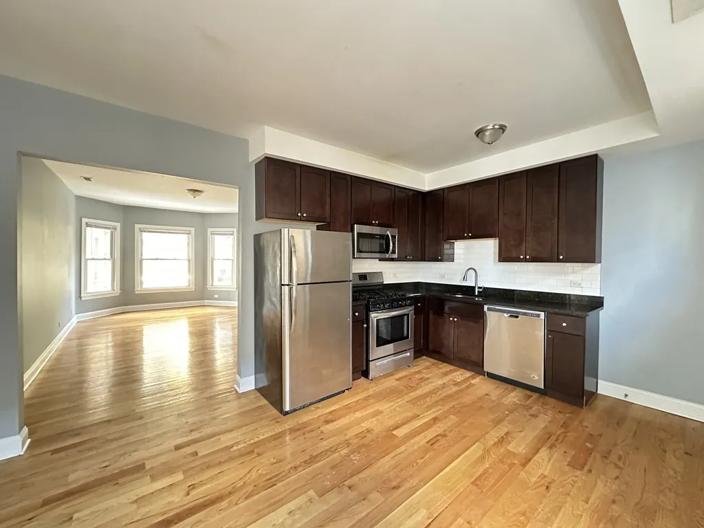 1646 W Pratt Blvd, ,  60626, USA 60626-unit#2i-Chicago-IL