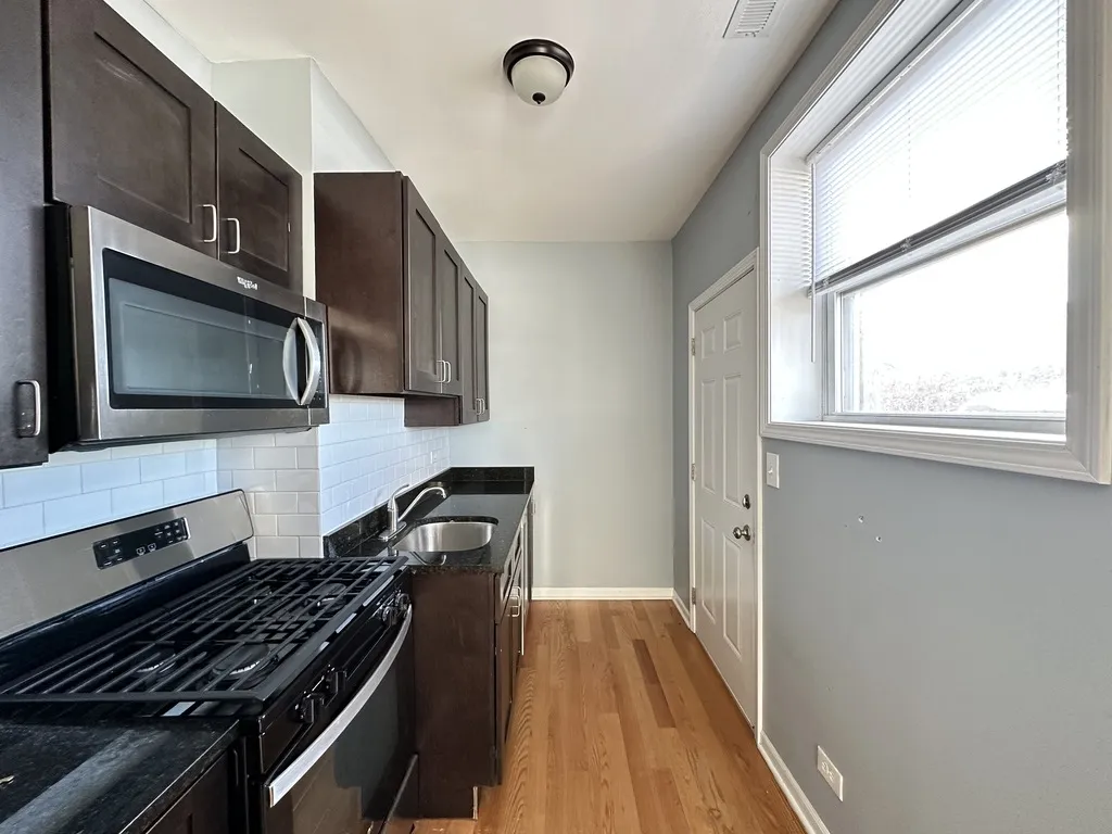 1648 W Pratt Blvd, ,  60626, USA 60626-unit#3K-Chicago-IL