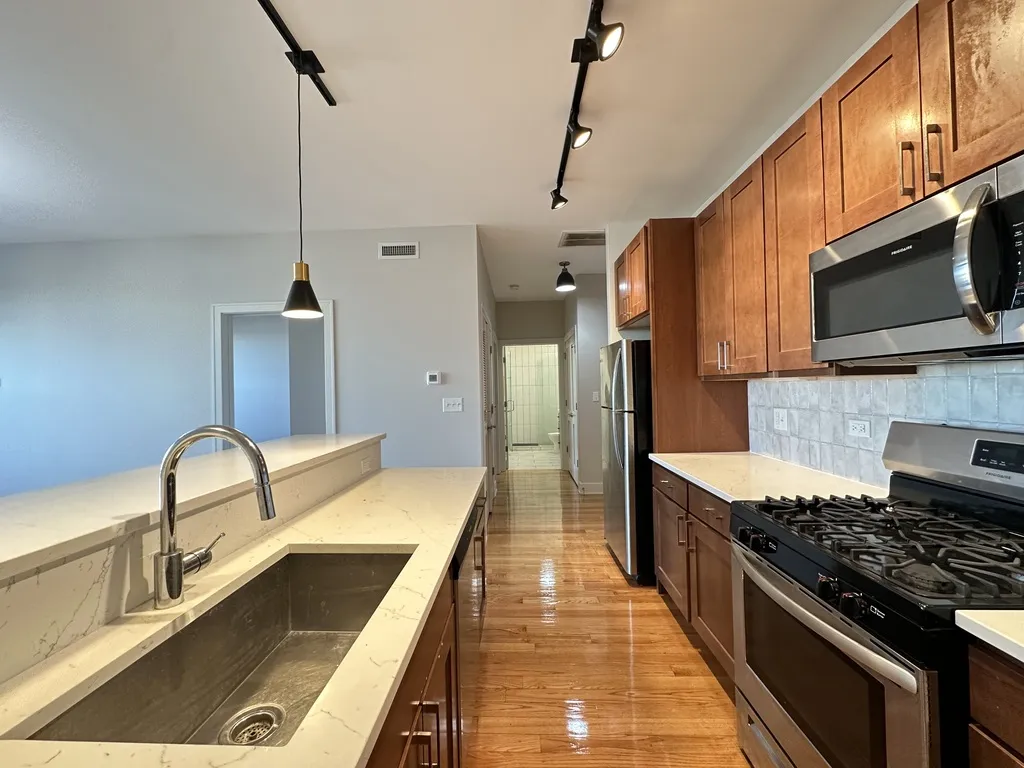 2740 N Spaulding Ave, ,  60647, USA 60647-unit#611-Chicago-IL