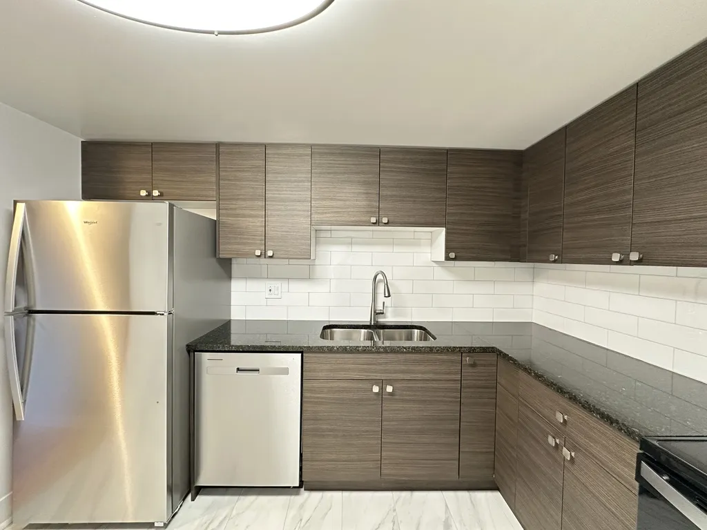 525 N Quentin Rd, Palatine,  60067, USA 60067-unit#512-Chicago-IL