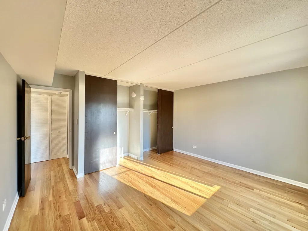 525 N Quentin Rd, Palatine,  60067, USA 60067-unit#303-Chicago-IL