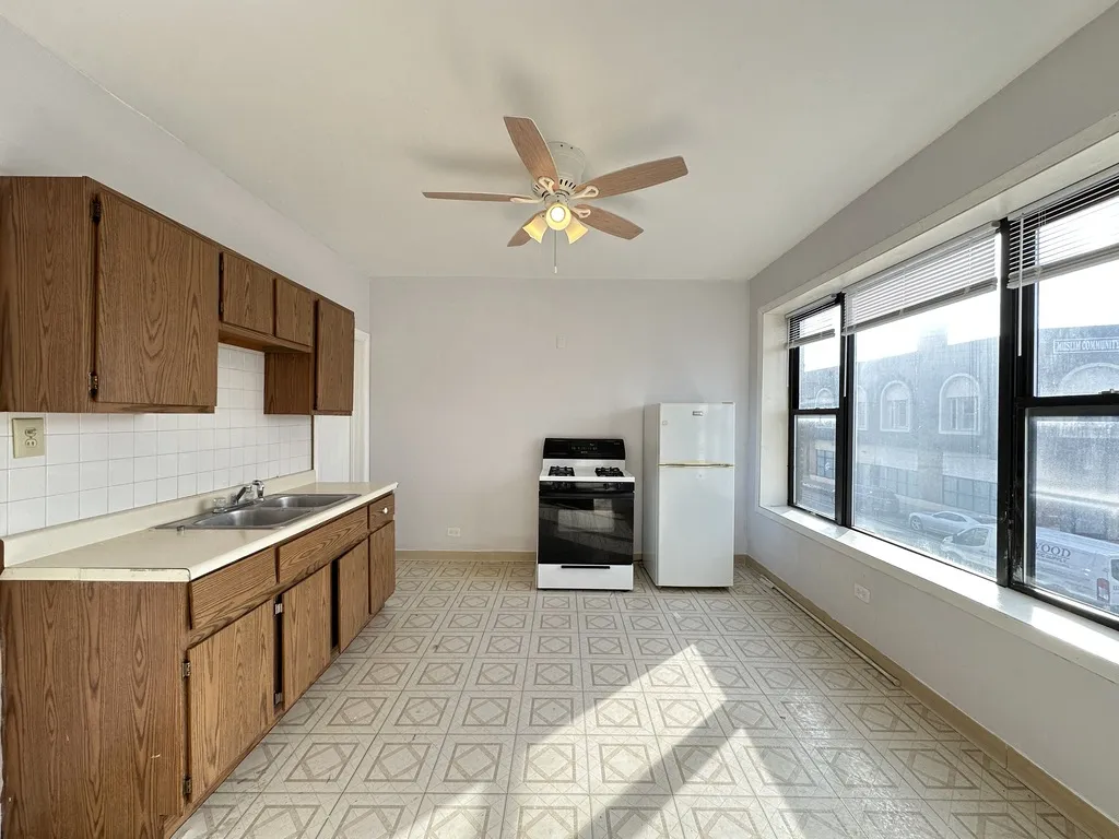 4393 N Elston Ave, ,  60641, USA 60641-unit#5-Chicago-IL