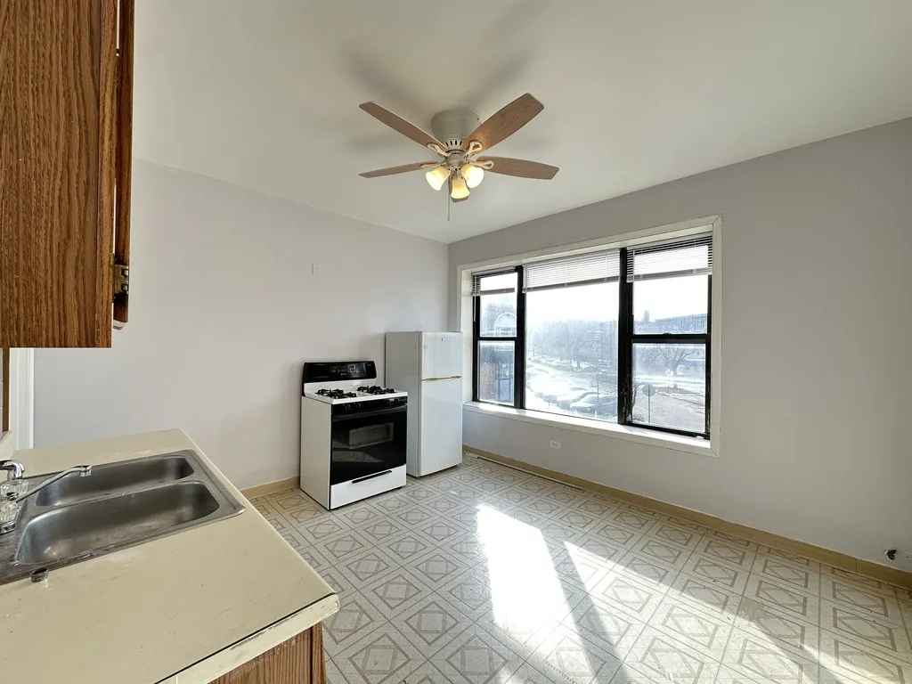 4393 N Elston Ave, ,  60641, USA 60641-unit#5-Chicago-IL