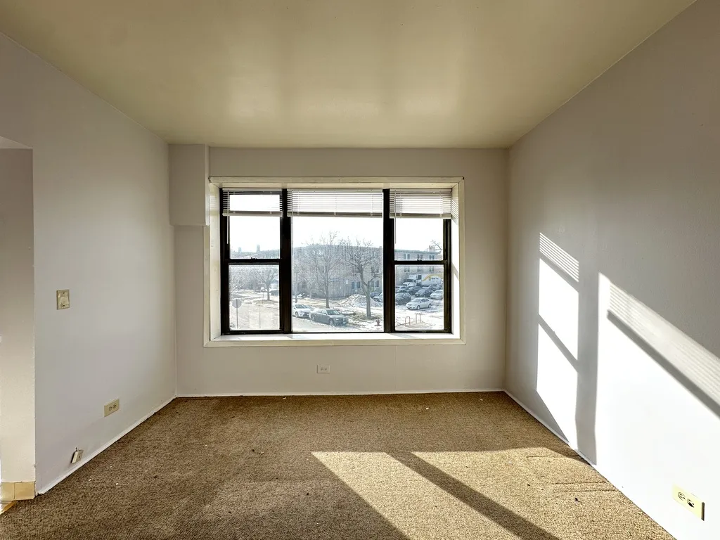 4393 N Elston Ave, ,  60641, USA 60641-unit#5-Chicago-IL