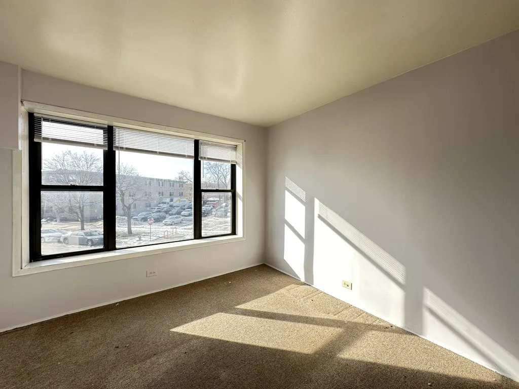 4393 N Elston Ave, ,  60641, USA 60641-unit#5-Chicago-IL