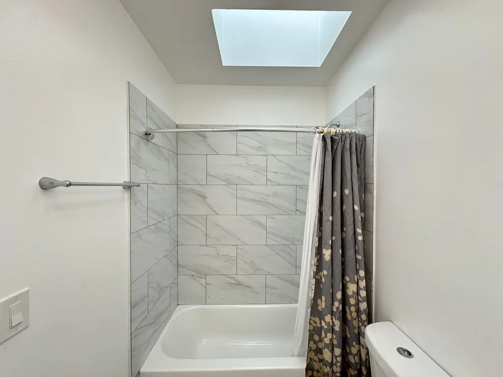 4393 N Elston Ave, ,  60641, USA 60641-unit#5-Chicago-IL