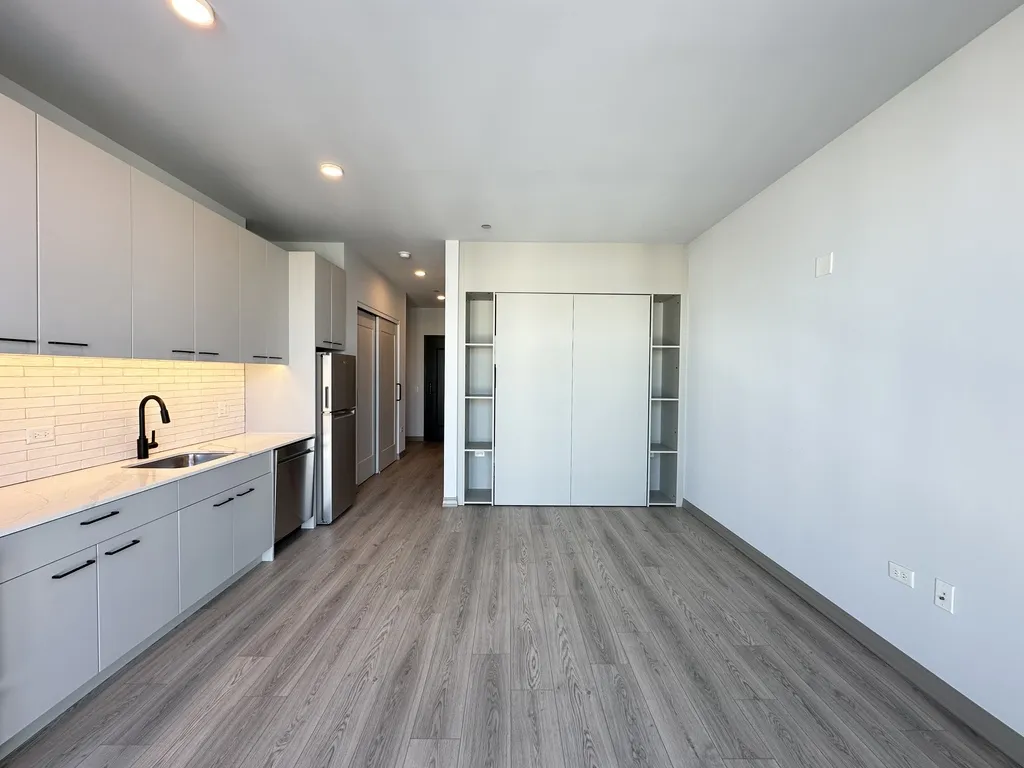 2155 N Elston Ave, ,  60614, USA 60614-unit#710-Chicago-IL