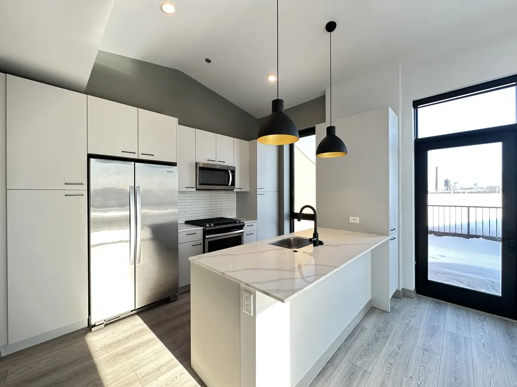 2155 N Elston Ave, ,  60614, USA 60614-unit#525-Chicago-IL