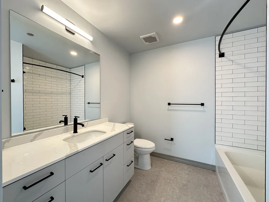 2155 N Elston Ave, ,  60614, USA 60614-unit#525-Chicago-IL