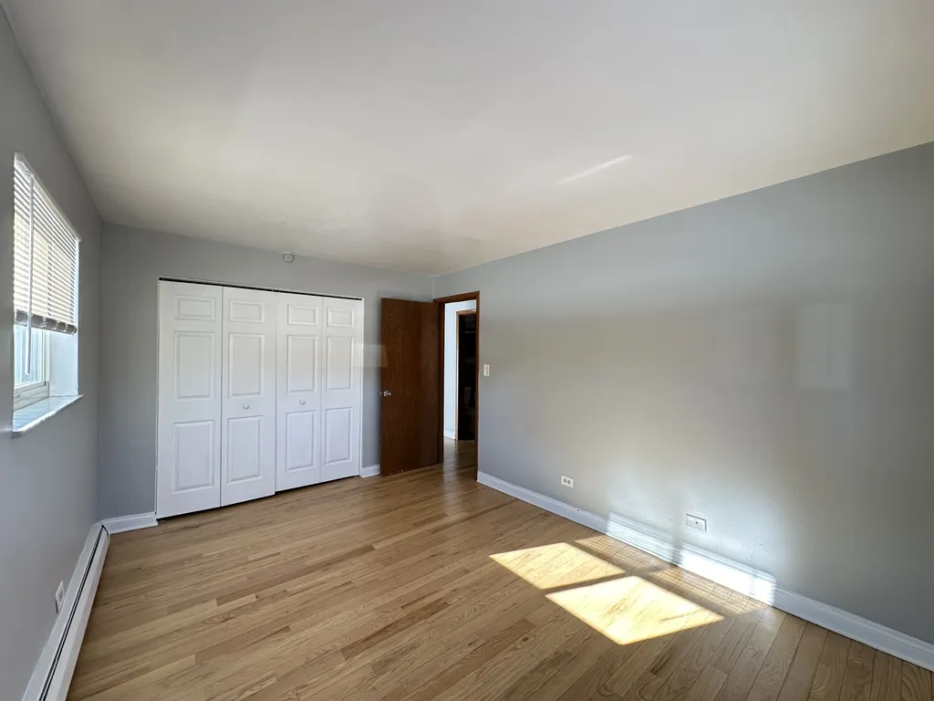 1004 S River Rd, Des Plaines,  60016, USA 60016-unit#102-Chicago-IL