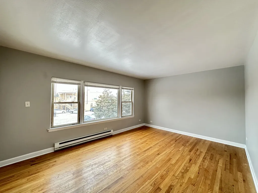 7628 N Milwaukee Ave, Niles, 60714, USA 60714-unit#2A-Chicago-IL