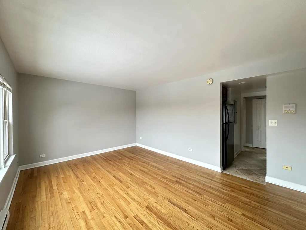 7628 N Milwaukee Ave, Niles, 60714, USA 60714-unit#2A-Chicago-IL