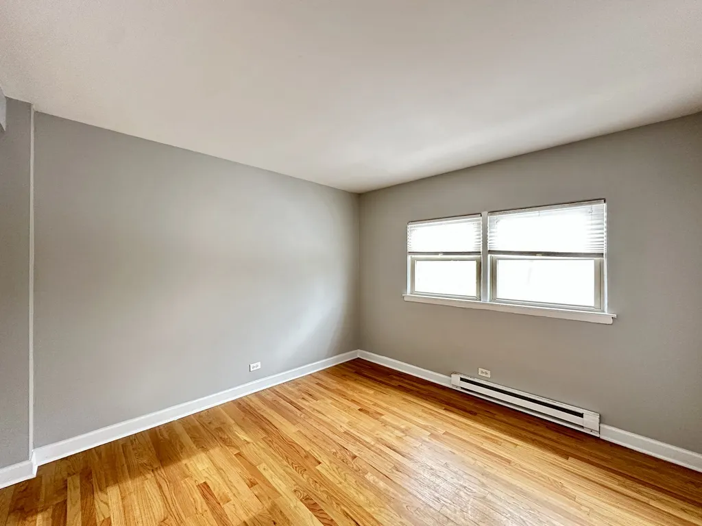 7628 N Milwaukee Ave, Niles, 60714, USA 60714-unit#2A-Chicago-IL