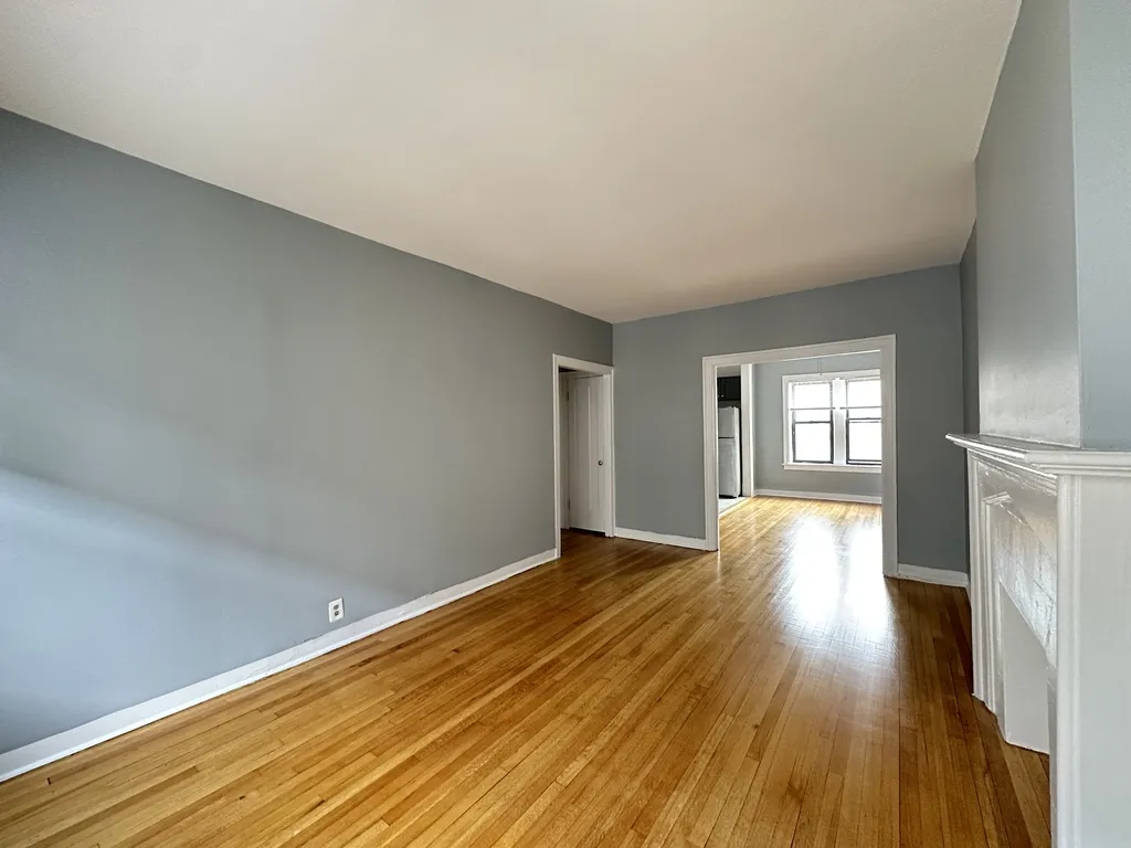 1317 W Estes Ave, ,  60626, USA 60626-unit#4-Chicago-IL