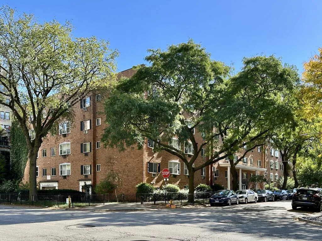 3825 N Pine Grove Ave, , 60613, USA 60613-unit#103-Chicago-IL