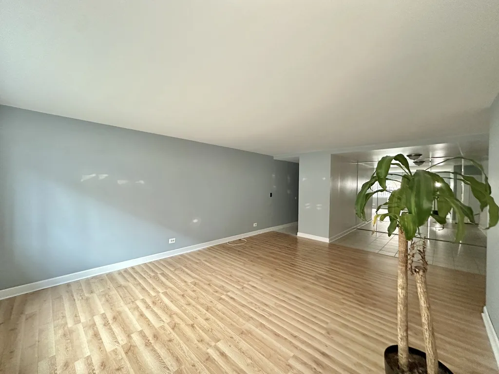 3825 N Pine Grove Ave, ,  60613, USA 60613-unit#103-Chicago-IL