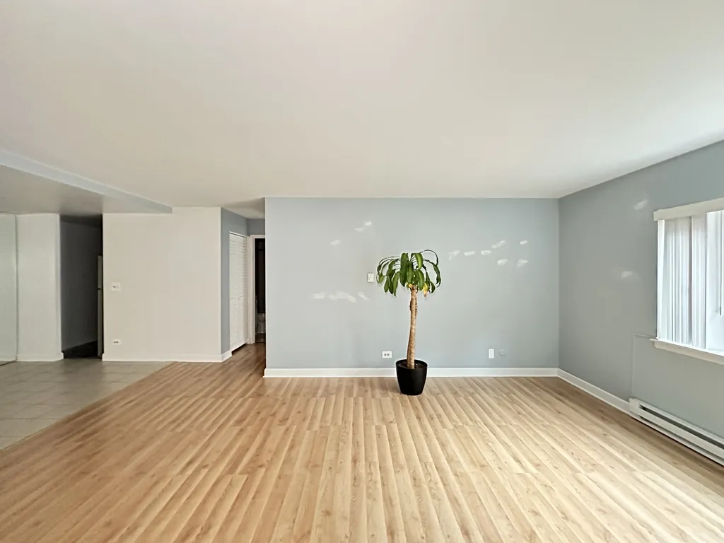 3825 N Pine Grove Ave, ,  60613, USA 60613-unit#103-Chicago-IL