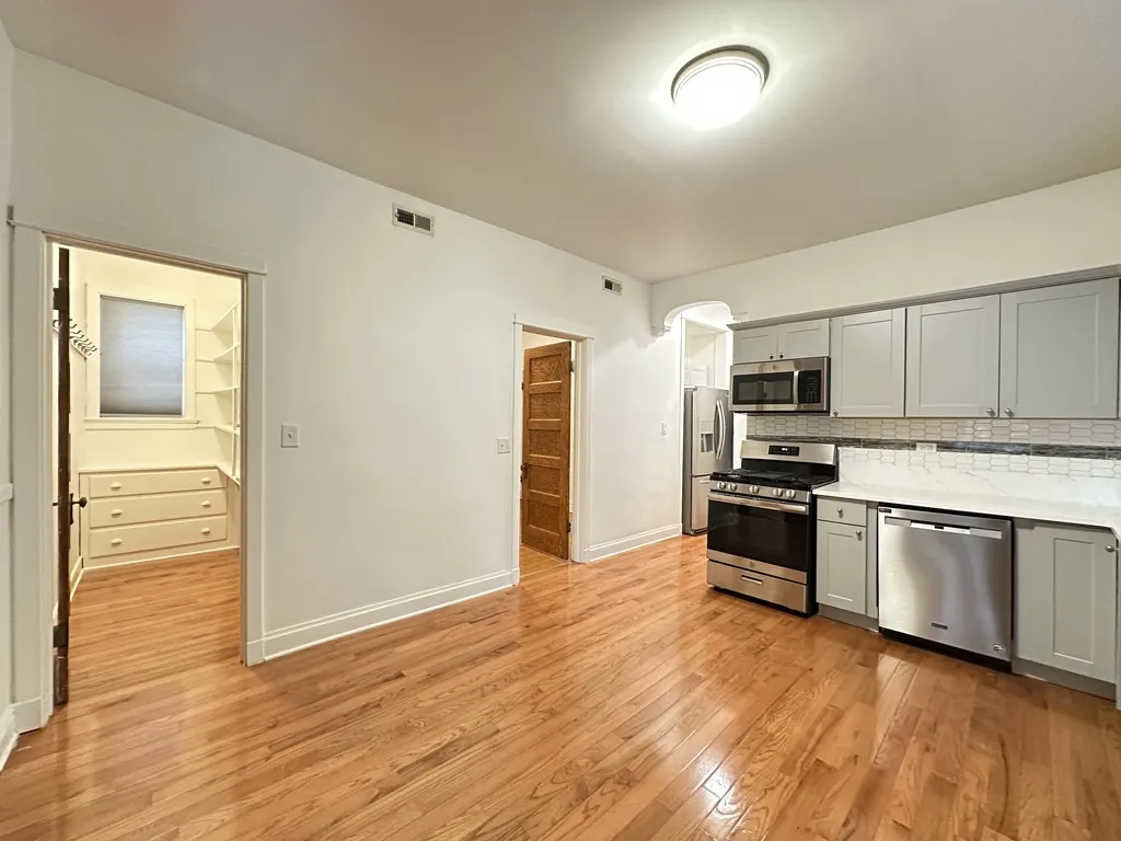 4118 N Ashland Ave, ,  60613, USA 60613-unit#2-Chicago-IL