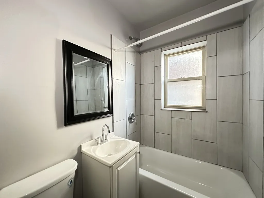 6347 N Magnolia Ave, , 60660, USA 60660-unit#2N-Chicago-IL