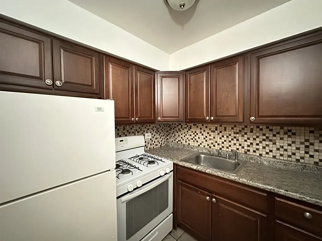 6830 N Sheridan Rd, ,  60626, USA 60626-unit#374-Chicago-IL