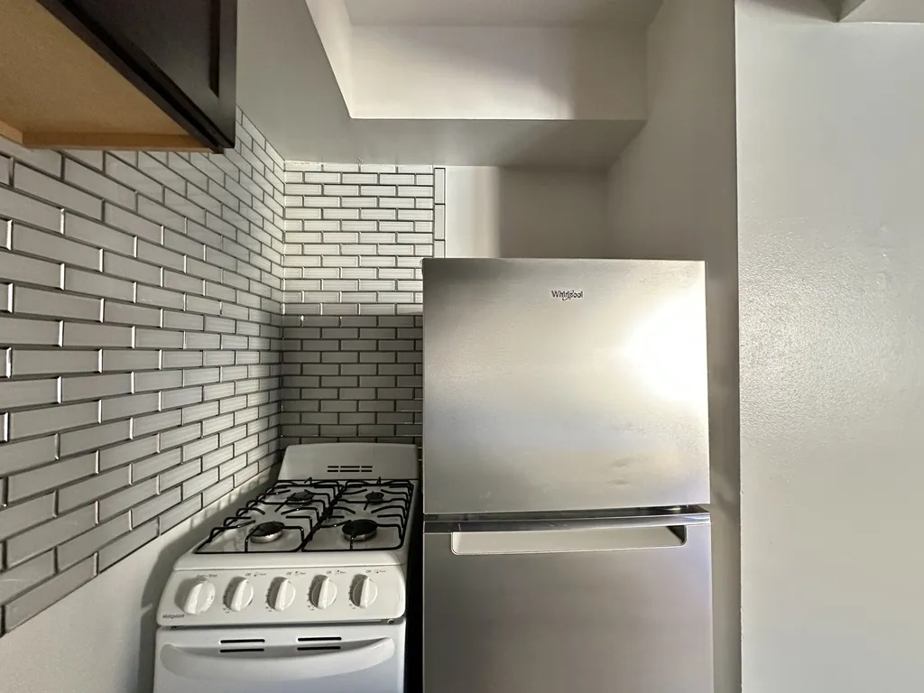 6830 N Sheridan Rd, ,  60626, USA 60626-unit#563-Chicago-IL