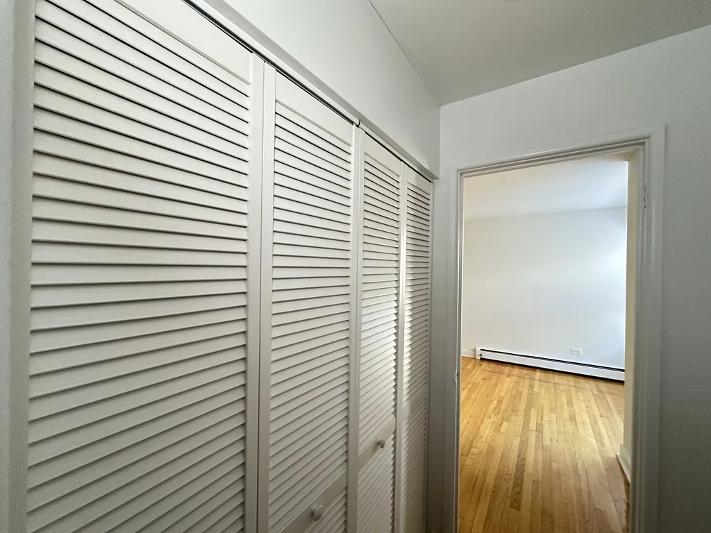 6830 N Sheridan Rd, ,  60626, USA 60626-unit#563-Chicago-IL