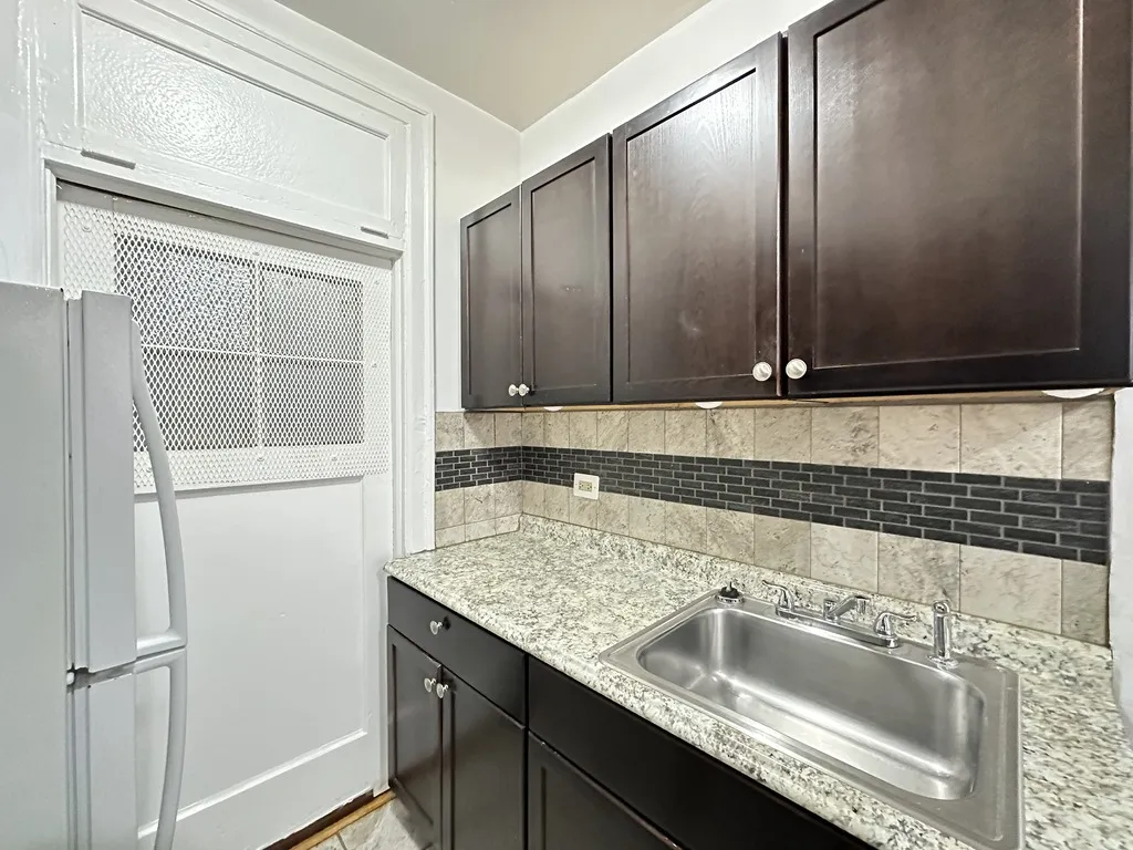1363 W Estes Ave, ,  60626, USA 60626-unit#1T-Chicago-IL