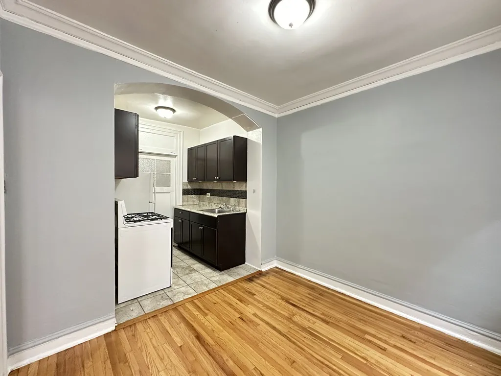 1363 W Estes Ave, ,  60626, USA 60626-unit#1T-Chicago-IL