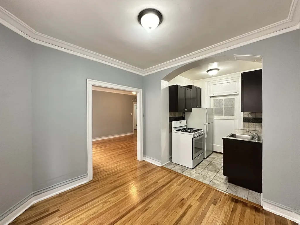 1363 W Estes Ave, ,  60626, USA 60626-unit#1T-Chicago-IL