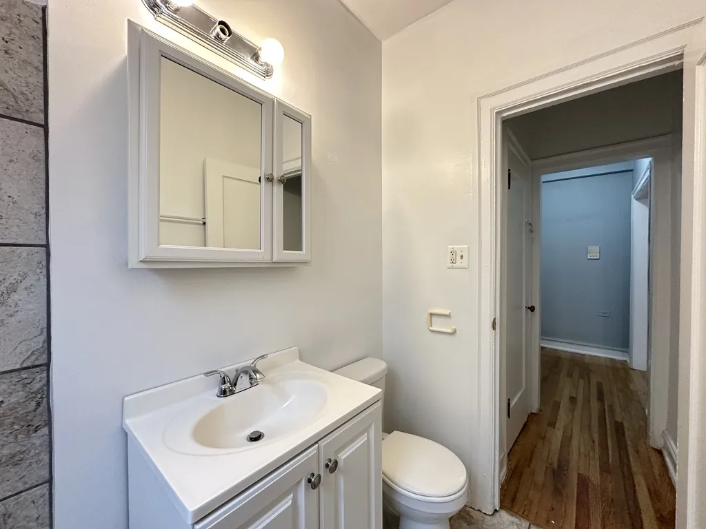 1363 W Estes Ave, ,  60626, USA 60626-unit#1T-Chicago-IL