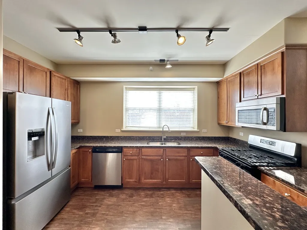 2 Itasca Place, Itasca,  60143, USA 60143-unit#219-Chicago-IL