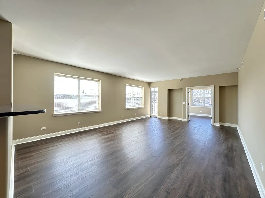 2 Itasca Place, Itasca,  60143, USA 60143-unit#219-Chicago-IL