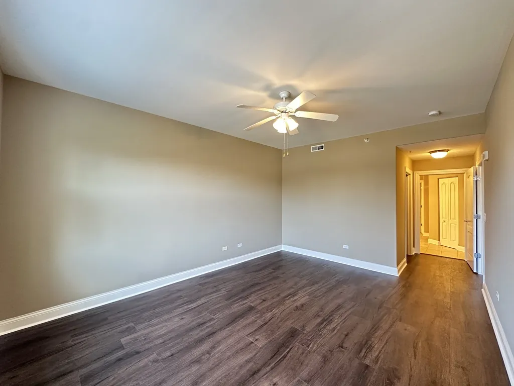 2 Itasca Place, Itasca,  60143, USA 60143-unit#219-Chicago-IL