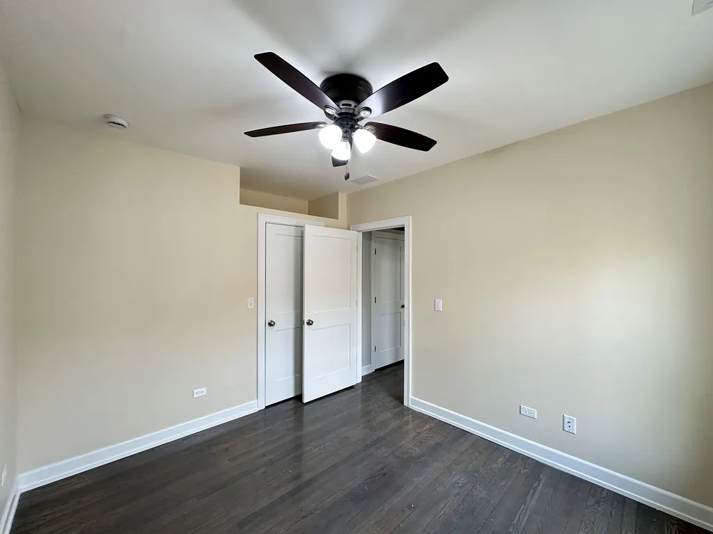 236 S Maple Ave, Oak Park,  60302, USA 60302-unit#3J-Chicago-IL